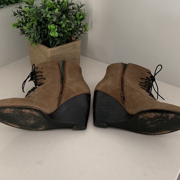 Made in Italy 🇮🇹 Leather booties size 8 - Picture 4 of 6